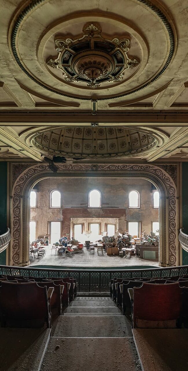 urbex-urban-exploration-usa-theatre-theater-secret