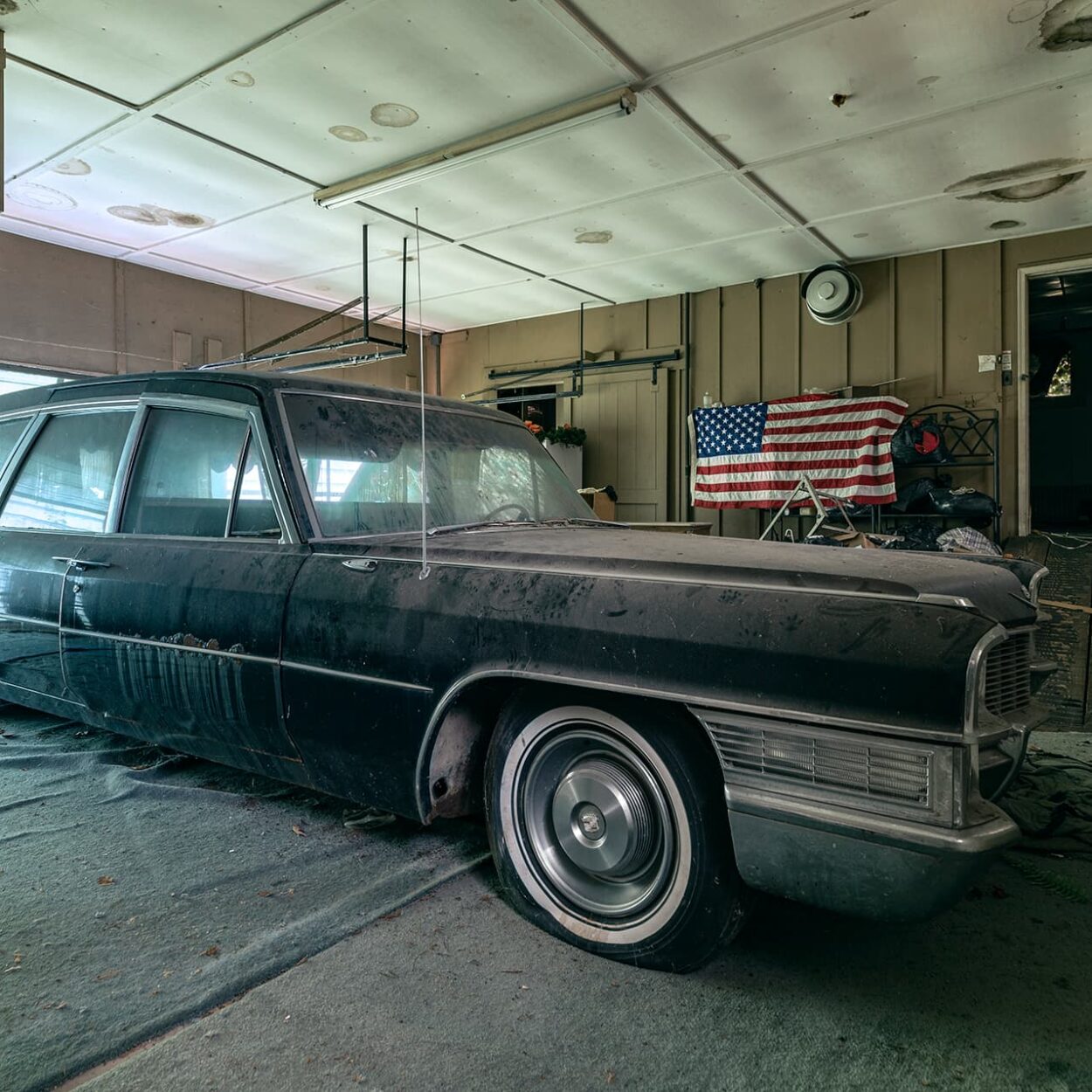 urbex-urban-exploration-usa-corbillard-decay-abandon
