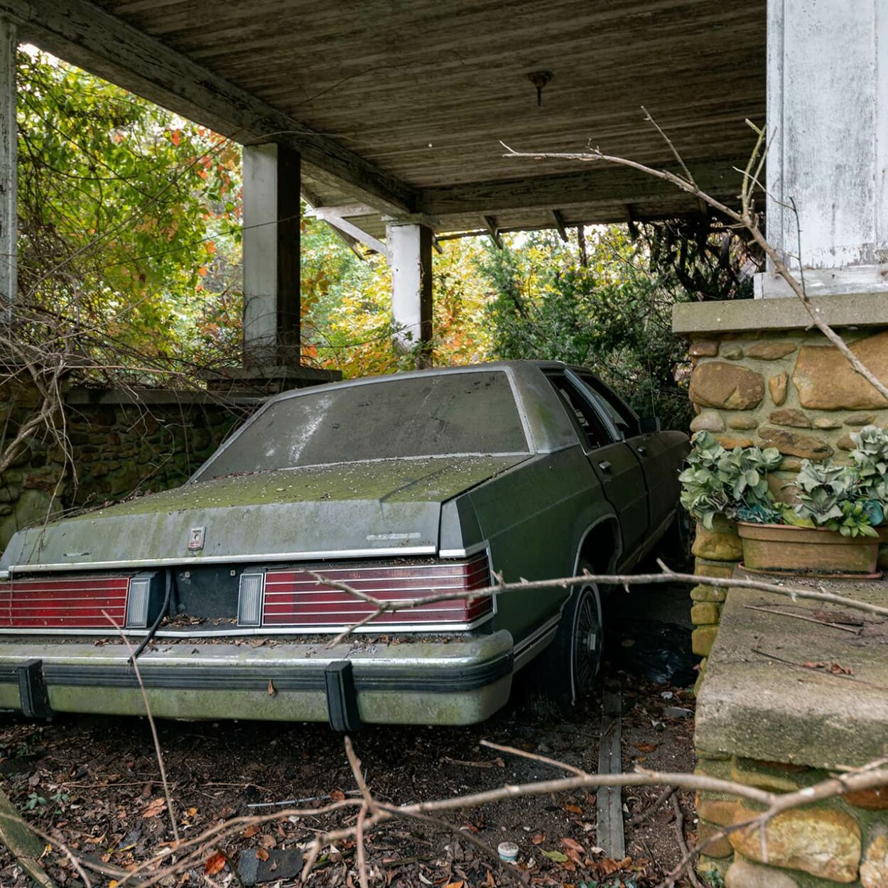 urbex-urban-exploration-usa-abandon-decay-automobile-exode