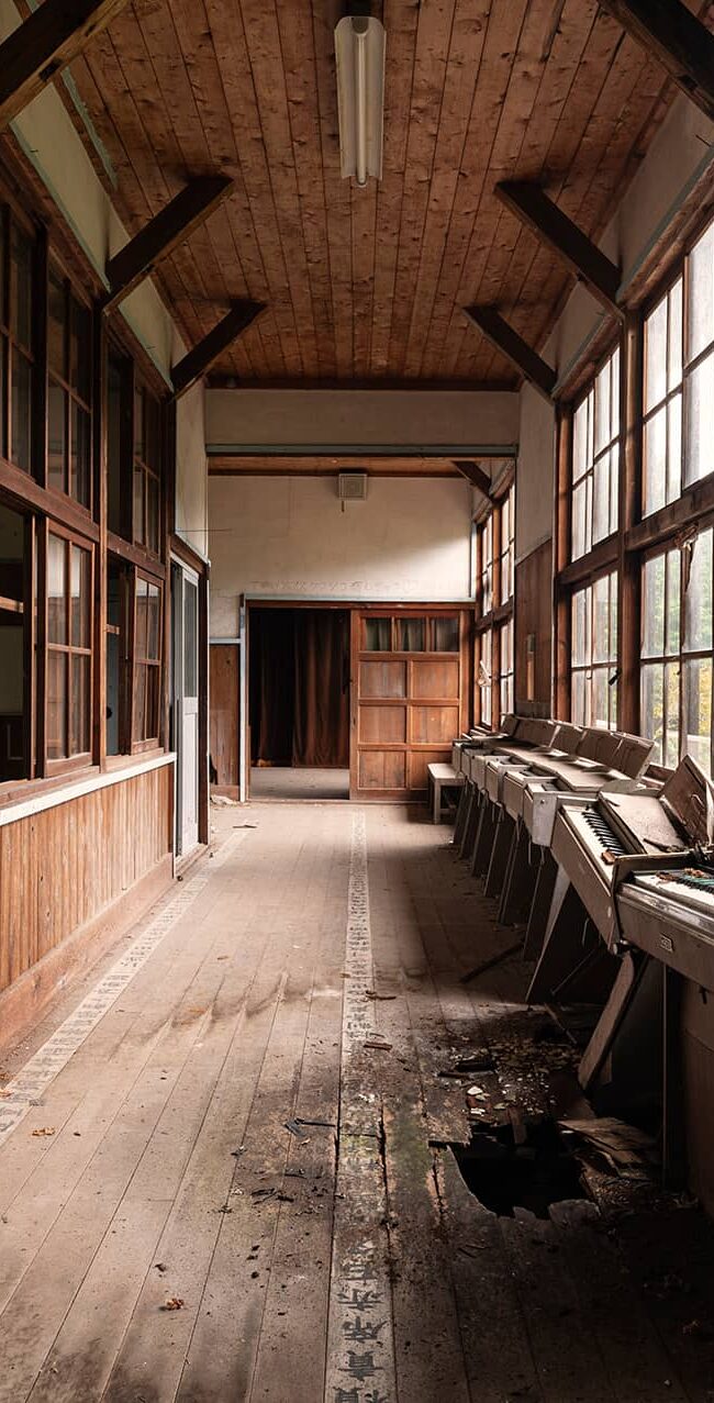 haikyo-urbex-japon-exploration-abandon-ecole-musique-piano