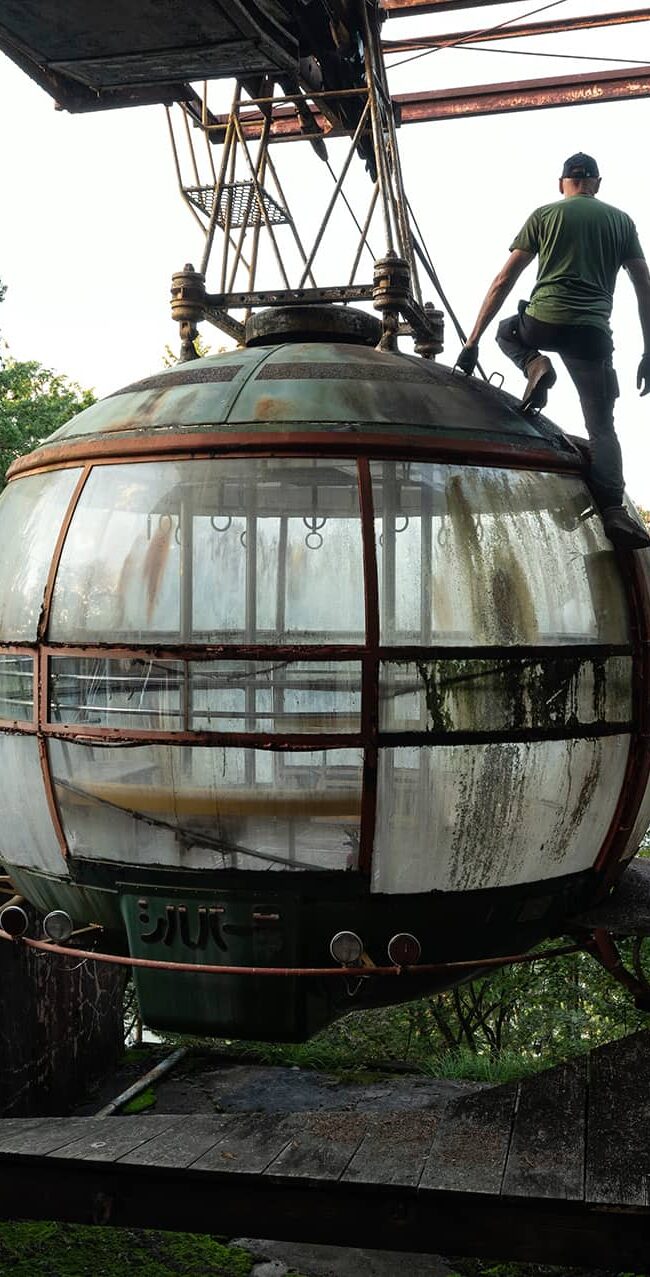 haikyo-urbex-japon-exploration-abandon-telecabine